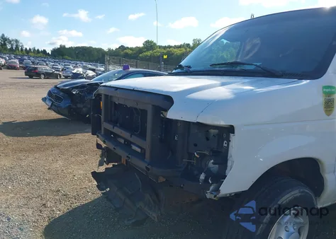 2009 Ford Econoline E150 Van z USA, uszkodzony, nr VIN 1FTNE14W89DA73053